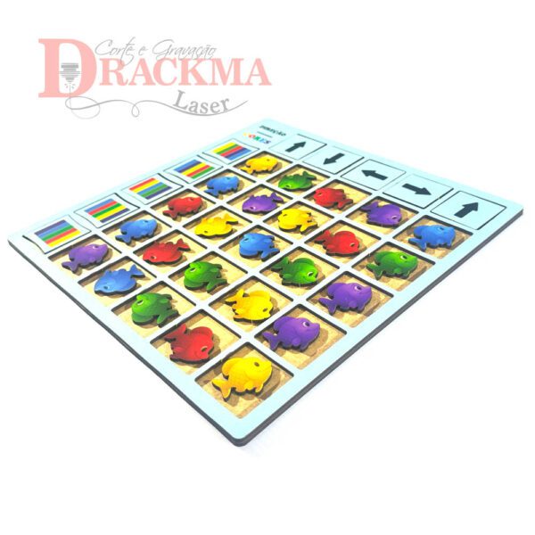 Jogo Peixes com Setas e Cores